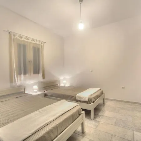 Villa Cymothoe Villas