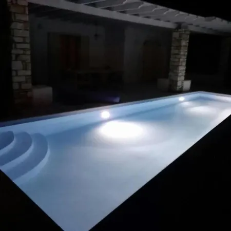 Cymothoe Villas *